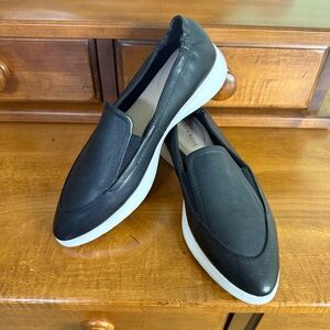NEW Taryn Rose Dana woman 6.5 leather black loafers flat comfort white sole